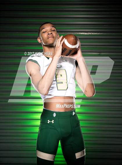 Thumbnail 1 in Grayson (Preseason Early Contenders Photo Shoot)  photogallery.