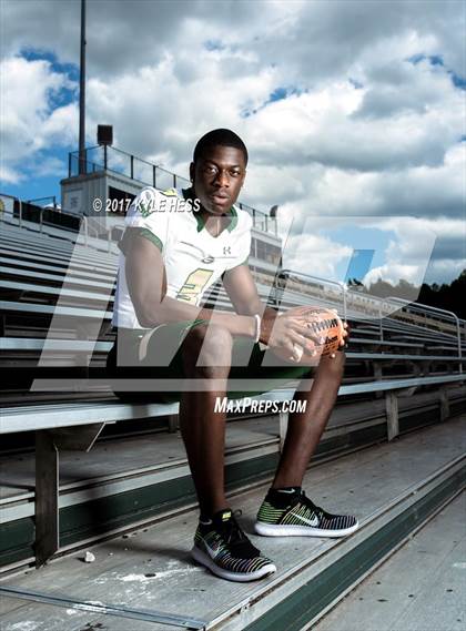 Thumbnail 1 in Grayson (Preseason Early Contenders Photo Shoot)  photogallery.