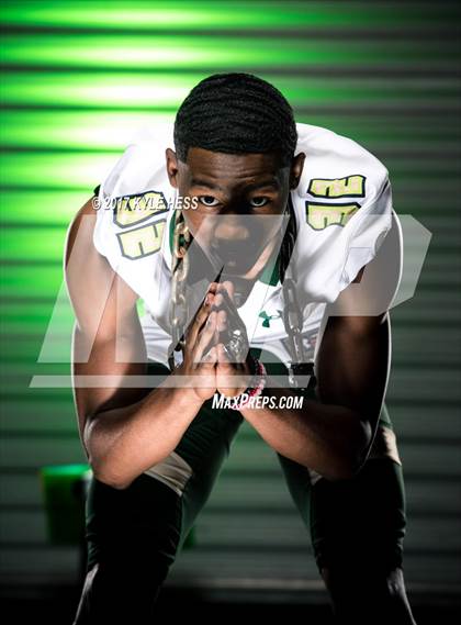 Thumbnail 1 in Grayson (Preseason Early Contenders Photo Shoot)  photogallery.