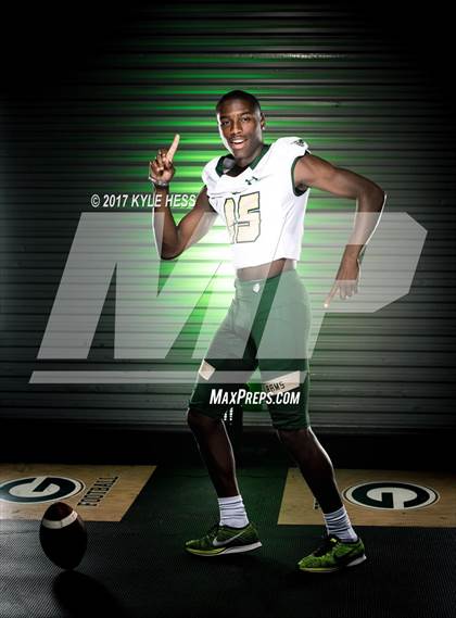 Thumbnail 3 in Grayson (Preseason Early Contenders Photo Shoot)  photogallery.