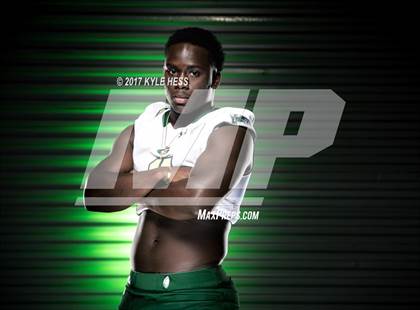 Thumbnail 2 in Grayson (Preseason Early Contenders Photo Shoot)  photogallery.