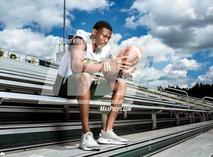 Thumbnail 3 in Grayson (Preseason Early Contenders Photo Shoot)  photogallery.