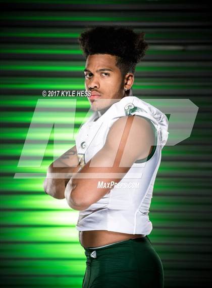 Thumbnail 2 in Grayson (Preseason Early Contenders Photo Shoot)  photogallery.