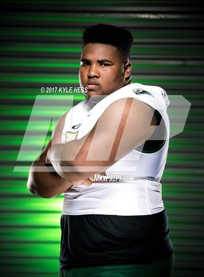 Thumbnail 1 in Grayson (Preseason Early Contenders Photo Shoot)  photogallery.