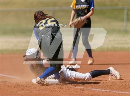 Thumbnail 3 in Moapa Valley vs White Pine (40th Annual Sherman Bennett Memorial Desert Winds Classic) photogallery.