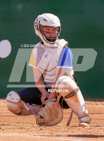 Thumbnail 3 in Moapa Valley vs White Pine (40th Annual Sherman Bennett Memorial Desert Winds Classic) photogallery.