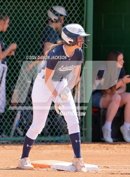 Thumbnail 3 in Moapa Valley vs White Pine (40th Annual Sherman Bennett Memorial Desert Winds Classic) photogallery.