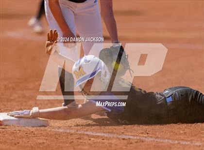 Thumbnail 1 in Moapa Valley vs White Pine (40th Annual Sherman Bennett Memorial Desert Winds Classic) photogallery.