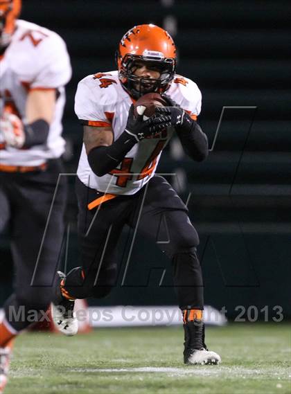 Thumbnail 1 in Union-Endicott vs. Williamsville North (NYSPHSAA Class A Semifinal) photogallery.