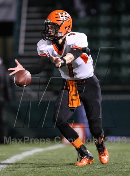 Thumbnail 1 in Union-Endicott vs. Williamsville North (NYSPHSAA Class A Semifinal) photogallery.