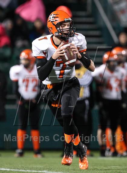 Thumbnail 1 in Union-Endicott vs. Williamsville North (NYSPHSAA Class A Semifinal) photogallery.