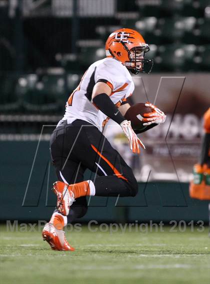 Thumbnail 1 in Union-Endicott vs. Williamsville North (NYSPHSAA Class A Semifinal) photogallery.