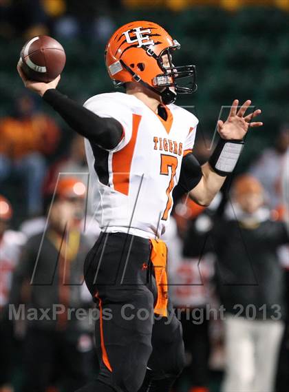 Thumbnail 1 in Union-Endicott vs. Williamsville North (NYSPHSAA Class A Semifinal) photogallery.