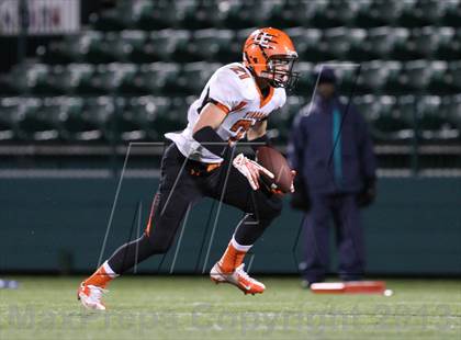 Thumbnail 3 in Union-Endicott vs. Williamsville North (NYSPHSAA Class A Semifinal) photogallery.