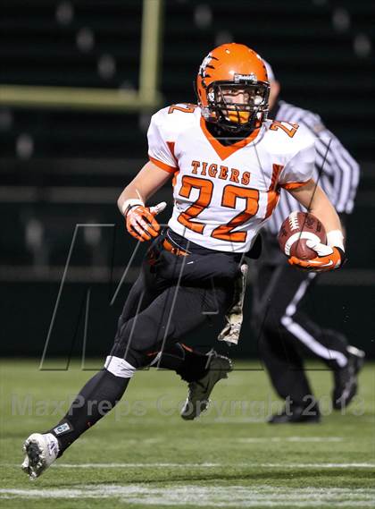 Thumbnail 2 in Union-Endicott vs. Williamsville North (NYSPHSAA Class A Semifinal) photogallery.