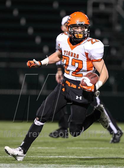 Thumbnail 1 in Union-Endicott vs. Williamsville North (NYSPHSAA Class A Semifinal) photogallery.