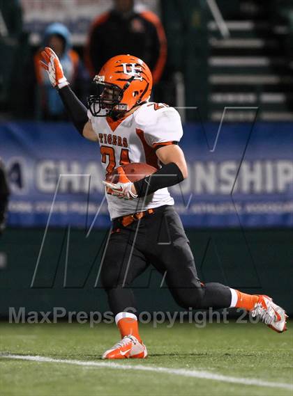 Thumbnail 3 in Union-Endicott vs. Williamsville North (NYSPHSAA Class A Semifinal) photogallery.