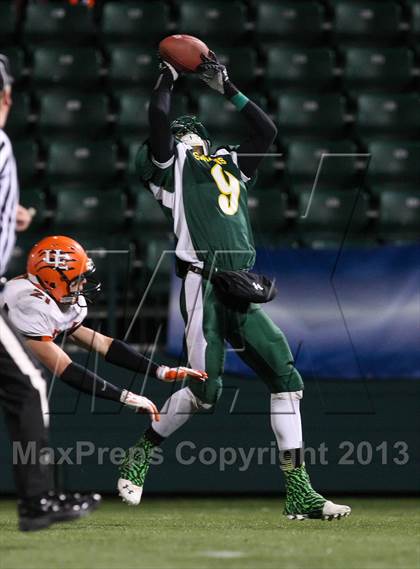 Thumbnail 3 in Union-Endicott vs. Williamsville North (NYSPHSAA Class A Semifinal) photogallery.