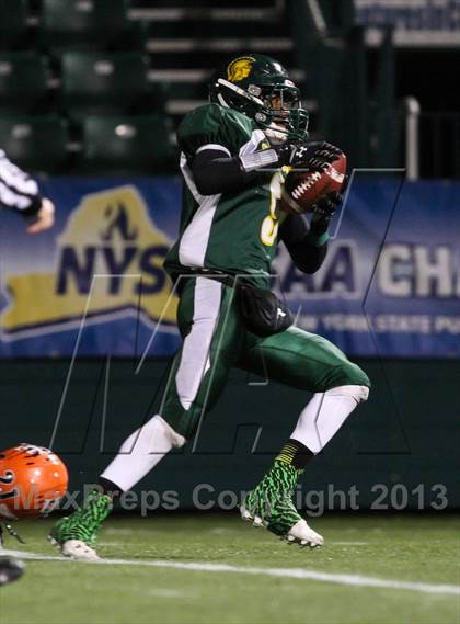 Thumbnail 2 in Union-Endicott vs. Williamsville North (NYSPHSAA Class A Semifinal) photogallery.