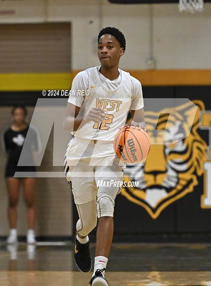 Thumbnail 1 in Plainfield North @ Joliet West photogallery.