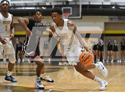 Thumbnail 3 in Plainfield North @ Joliet West photogallery.