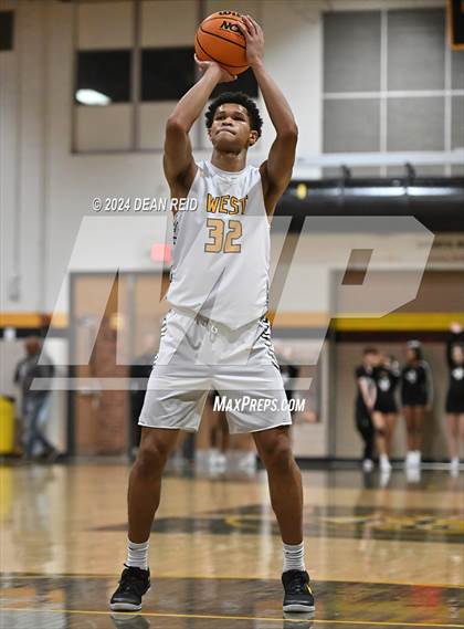 Thumbnail 3 in Plainfield North @ Joliet West photogallery.