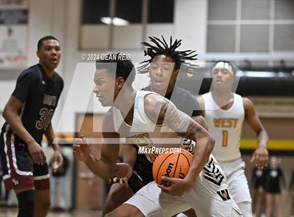 Thumbnail 1 in Plainfield North @ Joliet West photogallery.