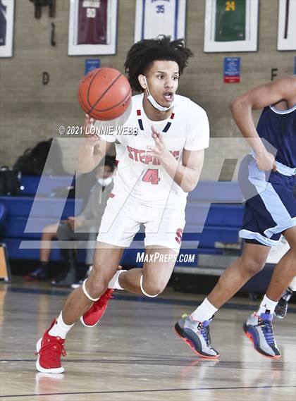 Thumbnail 2 in Monsignor Scanlan vs Archbishop Stepinac (CHSAA Spring Tournament) photogallery.