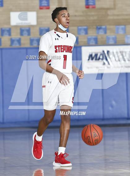 Thumbnail 1 in Monsignor Scanlan vs Archbishop Stepinac (CHSAA Spring Tournament) photogallery.