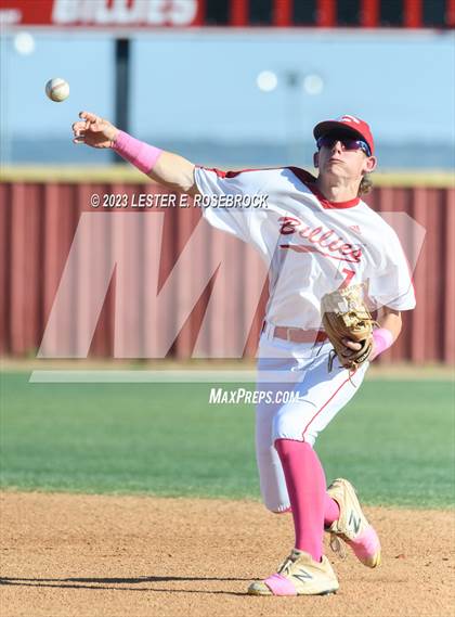 Thumbnail 1 in Bandera @ Fredericksburg photogallery.