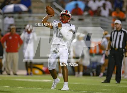 Thumbnail 3 in The Woodlands vs Lamar photogallery.