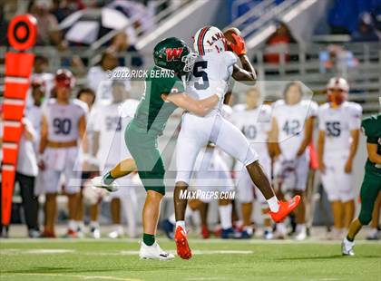 Thumbnail 2 in The Woodlands vs Lamar photogallery.
