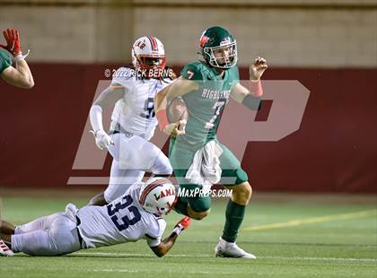 Thumbnail 1 in The Woodlands vs Lamar photogallery.