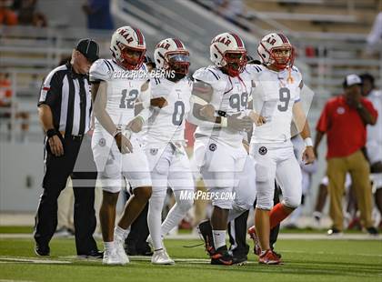Thumbnail 1 in The Woodlands vs Lamar photogallery.