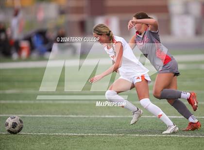 Thumbnail 1 in Skyridge vs. Mountain Ridge (UHSAA 6A Quarterfinal) photogallery.