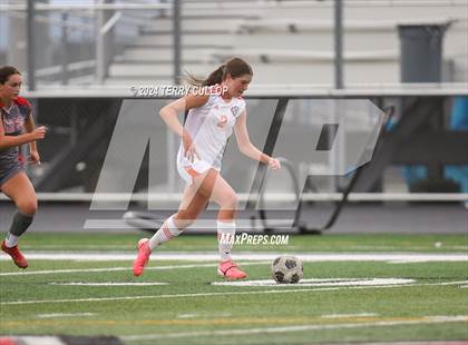 Thumbnail 3 in Skyridge vs. Mountain Ridge (UHSAA 6A Quarterfinal) photogallery.