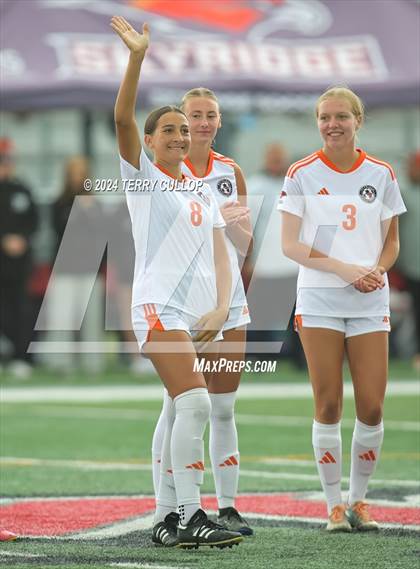 Thumbnail 3 in Skyridge vs. Mountain Ridge (UHSAA 6A Quarterfinal) photogallery.