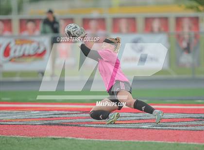 Thumbnail 2 in Skyridge vs. Mountain Ridge (UHSAA 6A Quarterfinal) photogallery.