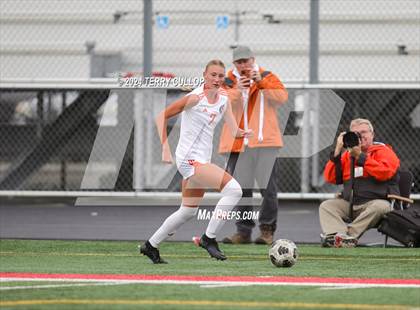 Thumbnail 3 in Skyridge vs. Mountain Ridge (UHSAA 6A Quarterfinal) photogallery.