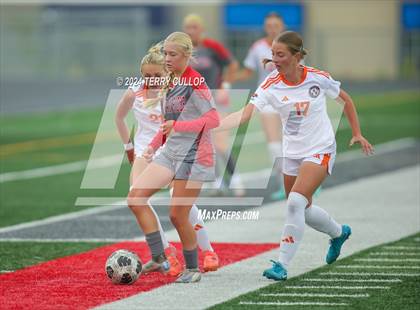Thumbnail 3 in Skyridge vs. Mountain Ridge (UHSAA 6A Quarterfinal) photogallery.