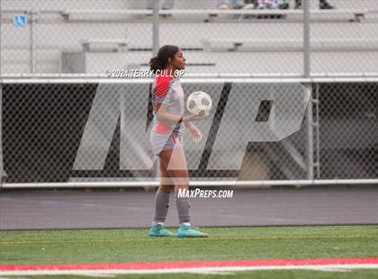 Thumbnail 1 in Skyridge vs. Mountain Ridge (UHSAA 6A Quarterfinal) photogallery.