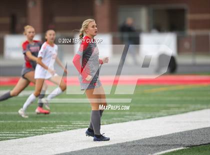 Thumbnail 1 in Skyridge vs. Mountain Ridge (UHSAA 6A Quarterfinal) photogallery.
