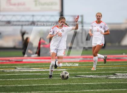 Thumbnail 2 in Skyridge vs. Mountain Ridge (UHSAA 6A Quarterfinal) photogallery.
