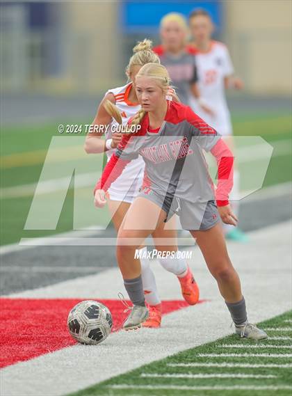 Thumbnail 1 in Skyridge vs. Mountain Ridge (UHSAA 6A Quarterfinal) photogallery.