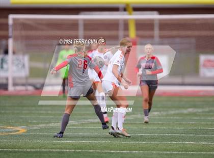 Thumbnail 1 in Skyridge vs. Mountain Ridge (UHSAA 6A Quarterfinal) photogallery.