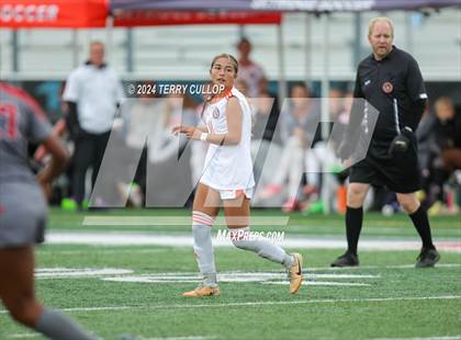 Thumbnail 2 in Skyridge vs. Mountain Ridge (UHSAA 6A Quarterfinal) photogallery.