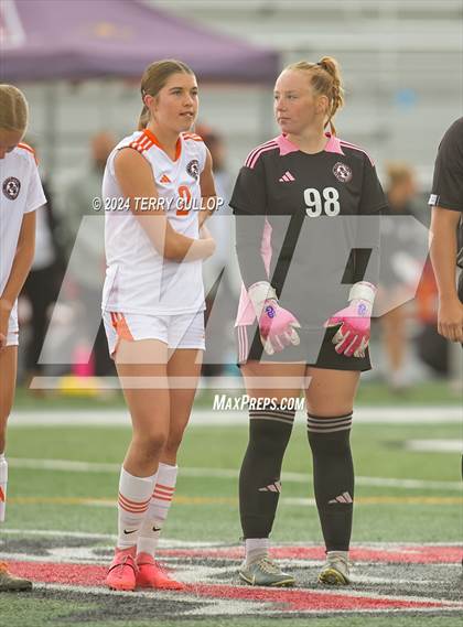 Thumbnail 2 in Skyridge vs. Mountain Ridge (UHSAA 6A Quarterfinal) photogallery.