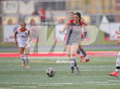Thumbnail 3 in Skyridge vs. Mountain Ridge (UHSAA 6A Quarterfinal) photogallery.