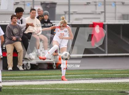 Thumbnail 1 in Skyridge vs. Mountain Ridge (UHSAA 6A Quarterfinal) photogallery.