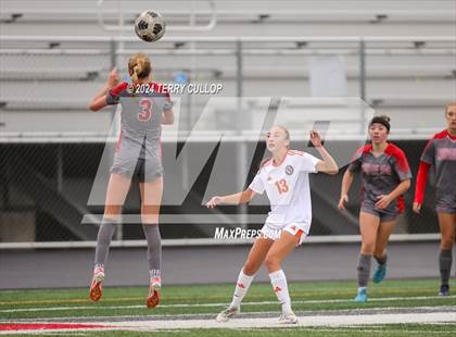 Thumbnail 1 in Skyridge vs. Mountain Ridge (UHSAA 6A Quarterfinal) photogallery.